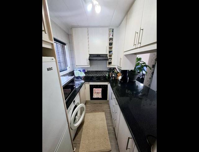 1 BEDROOM APARTMENT FOR SALE IN MORNINGSIDE